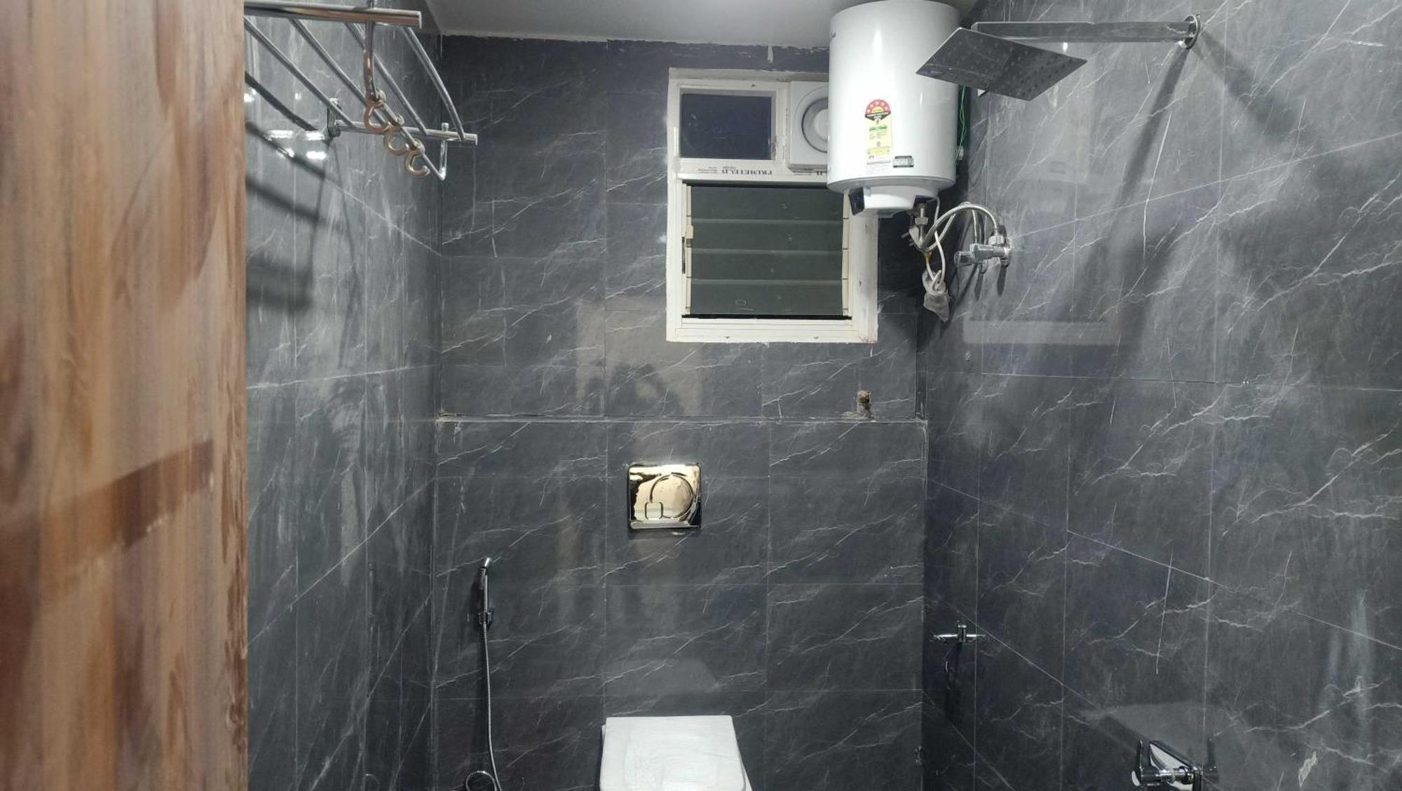 Super Townhouse Bank More Dhanbad Formerly Rise And Dine Esterno foto